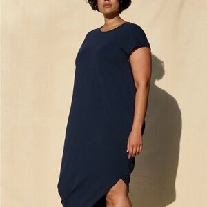 Universal Standard Iconic Geneva Dress in Navy